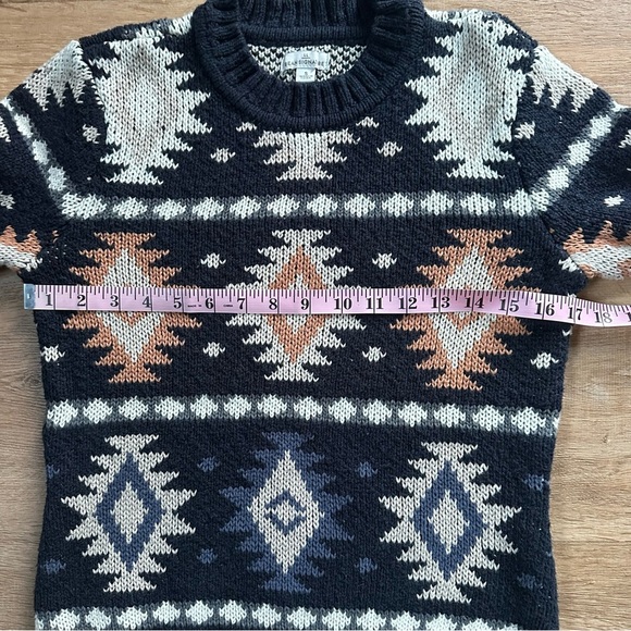 LL Bean Heritage Signature Crew Neck Sweater Size Small - Picture 6 of 8